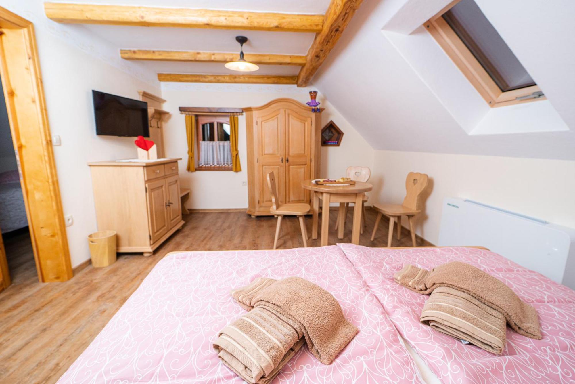 Guesthouse Mocivnik Okroglice Luaran gambar