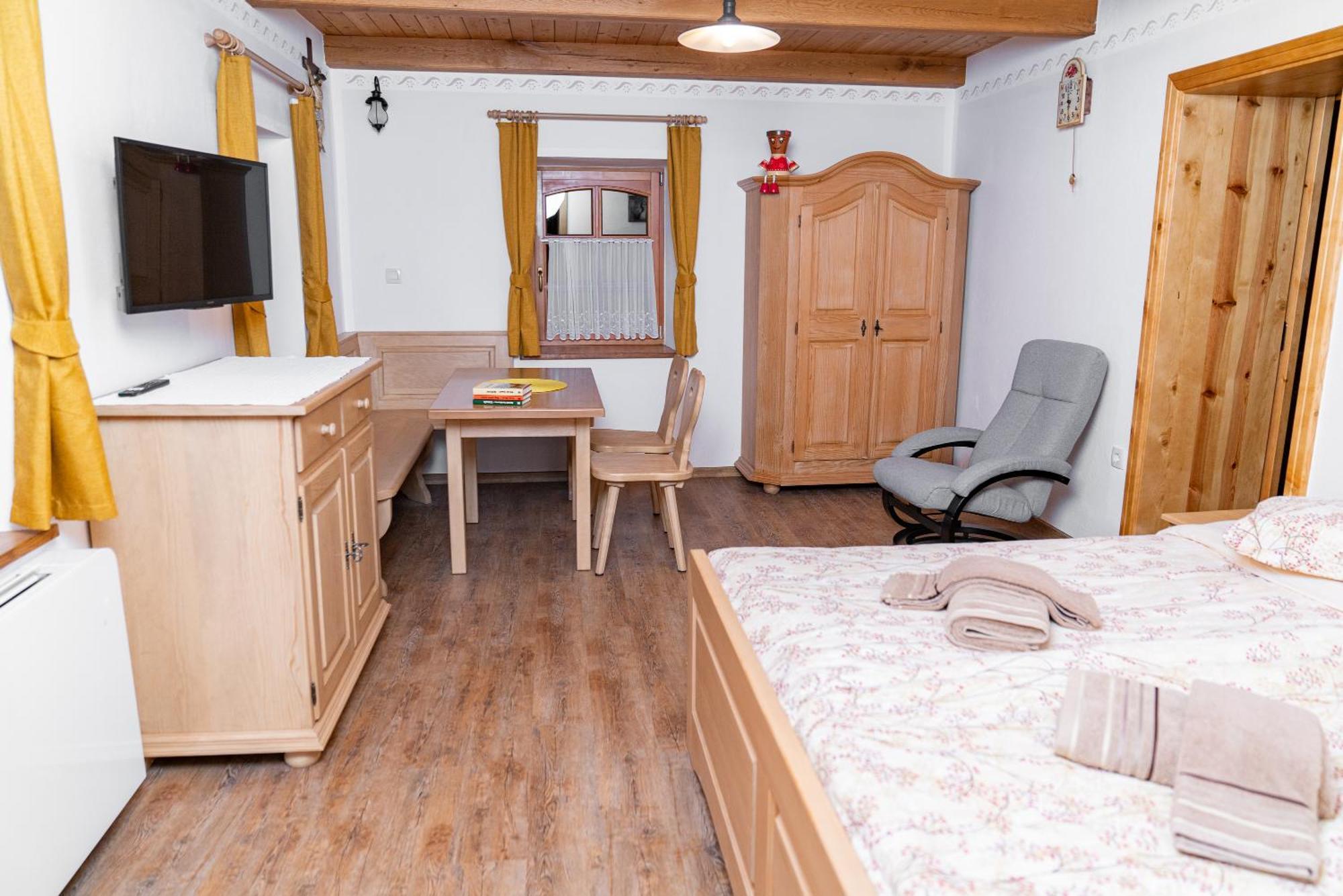 Guesthouse Mocivnik Okroglice Luaran gambar